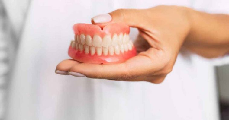 Will Dentures Work for a Small Mouth | Its Charming Time